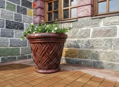 Žardinjera Pletenica – Visina 60 cm 🌿 O Nama 🌟 Blue Stone je firma