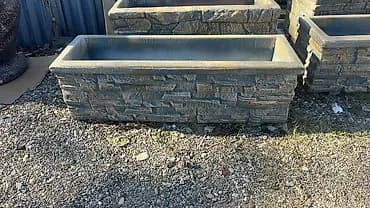 Pravougaone baštenske žardinjere sa imitacijom kamena - Materijal