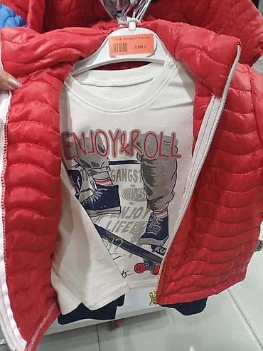 Dečiji komplet za proleće/jesen – jaknica, majica i pantalone - na lalafo.rs — 1 Dečiji komplet za proleće/jesen – jaknica, majica i pantalone - — 1