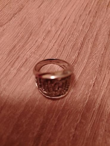 Srebrni prsten 925 sa cirkonima, masivan i atraktivan at lalafo.rs — 2 Srebrni prsten 925 sa cirkonima, masivan i atraktivan — 2