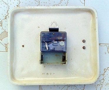 Vintage HETTICH keramički zidni sat. U besprekornom radnom i estetskom na lalafo.rs — 3 Vintage HETTICH keramički zidni sat. U besprekornom radnom i estetskom — 3