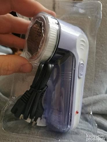 Aparat za šišanje džempera - za ućebanost poseduje punjivu bateriju na lalafo.rs — 3 Aparat za šišanje džempera - za ućebanost poseduje punjivu bateriju — 3