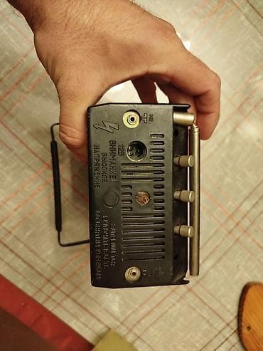 Retro televizor stari mali tv. Nepoznato stanje. Dijagonala ekrana na lalafo.rs — 6 Retro televizor stari mali tv. Nepoznato stanje. Dijagonala ekrana — 6