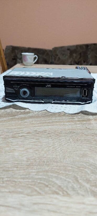 Radio za kola jvc radi extra ima dobar zvuk.kontakt na lalafo.rs Radio za kola jvc radi extra ima dobar zvuk.kontakt