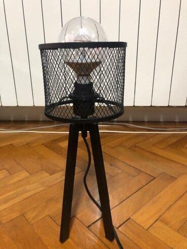 Antique Decor: Kvalitetna dekorativna stona lampa: (1) Materijal: Metal - Gvožđe; at lalafo.rs — 2 Antique Decor: Kvalitetna dekorativna stona lampa: (1) Materijal: Metal - Gvožđe; — 2