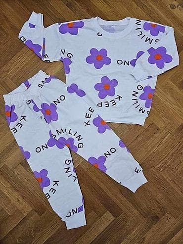 Prelepe trenerke za devojčice NOVO Do 10 idu Pitati za dostupne na lalafo.rs Prelepe trenerke za devojčice NOVO Do 10 idu Pitati za dostupne