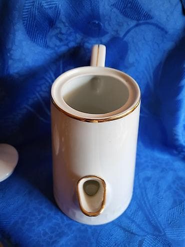 Home & Garden: Bokal nov 70te Poljska wawel porcelan. Visina. 21cm at lalafo.rs — 6 Home & Garden: Bokal nov 70te Poljska wawel porcelan. Visina. 21cm — 6