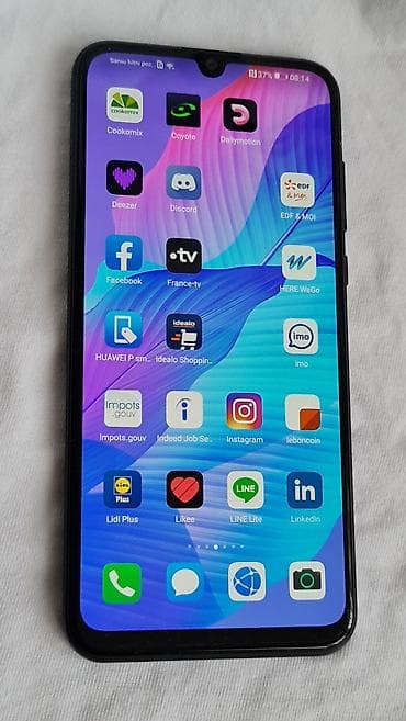 Huawei pametni telefon sa ekranom pune površine i „teardrop” notchem at lalafo.rs — 9 Huawei pametni telefon sa ekranom pune površine i „teardrop” notchem — 9