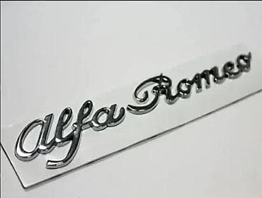 privezak srebro: Alfa Romeo hromirana nalepnica/emblem - Dekorativni natpis „Alfa na lalafo.rs — 1 privezak srebro: Alfa Romeo hromirana nalepnica/emblem - Dekorativni natpis „Alfa — 1