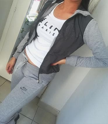 Women's Clothing: Nike komplet trenerka
PAMUK ELASTIN
Vel S-M at lalafo.rs — 1 Women's Clothing: Nike komplet trenerka
PAMUK ELASTIN
Vel S-M — 1