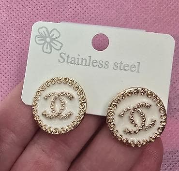 Chanel logo cc mindjuse. Okolo zlatne, kao i unutra cc logo na lalafo.rs — 1 Chanel logo cc mindjuse. Okolo zlatne, kao i unutra cc logo — 1
