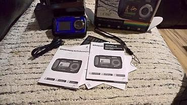 Polaroid iE826 Digital Camera i Polaroid IE090 Digital Camera na lalafo.rs — 2 Polaroid iE826 Digital Camera i Polaroid IE090 Digital Camera — 2