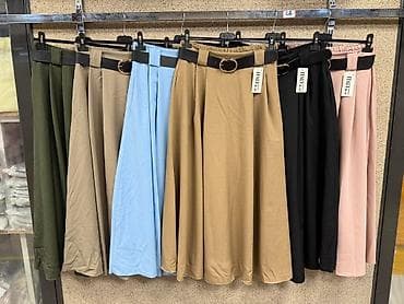 Suknje
Cena 2400
Uni vel.
V18 na lalafo.rs Suknje
Cena 2400
Uni vel.
V18