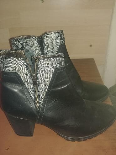 PAAR KOZNE ČIZME Br 41.Skoro nove na lalafo.rs — 1 PAAR KOZNE ČIZME Br 41.Skoro nove — 1