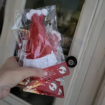 Božićne navlake za escajg u obliku kapice Deda Mraza - Dekorativne na lalafo.rs — 4 Božićne navlake za escajg u obliku kapice Deda Mraza - Dekorativne — 4