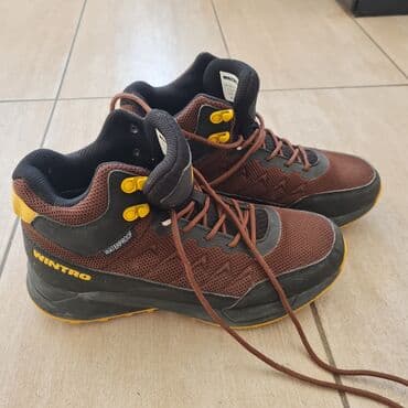 Čizme, veličina - 41 na lalafo.rs Čizme, veličina - 41