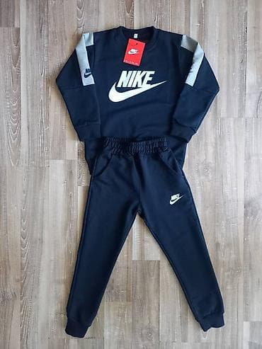 Dečiji Nike komplet trenerke – duks + donji deo
velicina 2, 3, 4, 5 na lalafo.rs Dečiji Nike komplet trenerke – duks + donji deo
velicina 2, 3, 4, 5