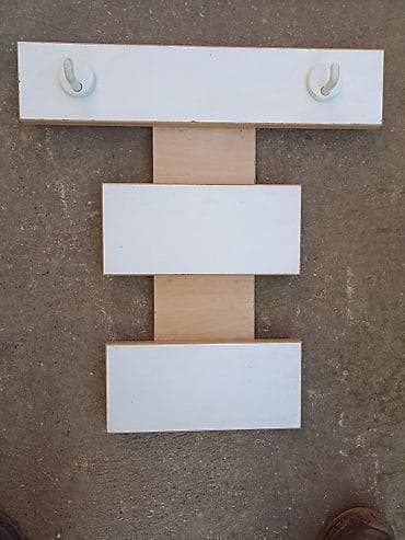 Dva zidna čiviluka sa slika, veći 96 cm x 26 cmsa tri duple at lalafo.rs — 3 Dva zidna čiviluka sa slika, veći 96 cm x 26 cmsa tri duple — 3