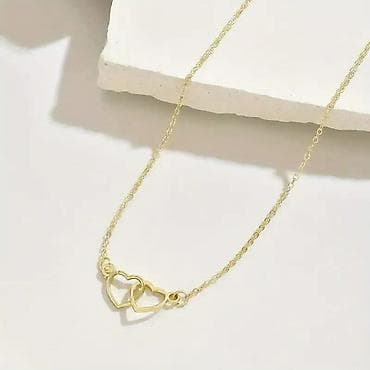 Ogrlica sa dva isprepletena srca
1300 din na lalafo.rs — 4 Ogrlica sa dva isprepletena srca
1300 din — 4