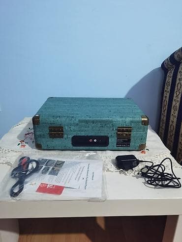 Na prodaju NOV, nekorišćen, jedinstven bluetooth kofer gramofon na lalafo.rs — 4 Na prodaju NOV, nekorišćen, jedinstven bluetooth kofer gramofon — 4