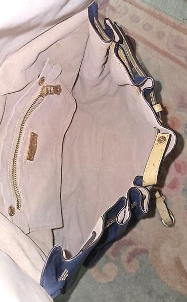 MIU MIU vintage kožna torba. Prirodna koža. Teget boje, sa bež i braon at lalafo.rs — 8 MIU MIU vintage kožna torba. Prirodna koža. Teget boje, sa bež i braon — 8