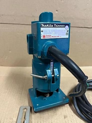 Milling Cutters: Makita Trimmer 3700B – ručni glodalica/obradni trimer za drvo at lalafo.rs — 2 Milling Cutters: Makita Trimmer 3700B – ručni glodalica/obradni trimer za drvo — 2