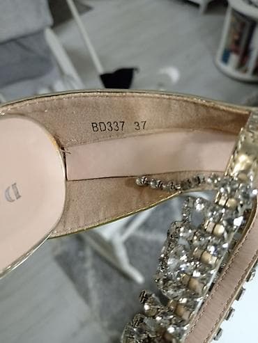 Dame sandale na štiklu – Day Vine Shoes, model BD337 - Veličina: 37 na lalafo.rs — 2 Dame sandale na štiklu – Day Vine Shoes, model BD337 - Veličina: 37 — 2