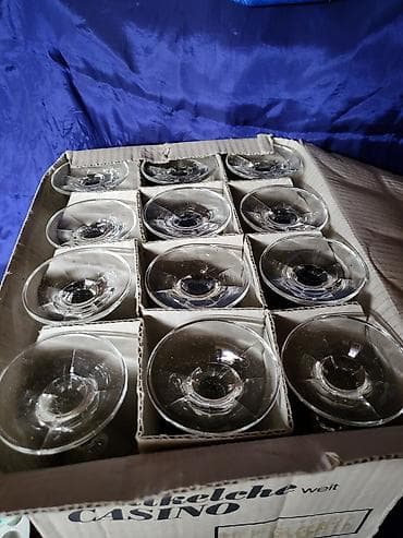 Case nove za vino 70te,kristalno staklo Zapadna Nemacka. Case na lalafo.rs — 9 Case nove za vino 70te,kristalno staklo Zapadna Nemacka. Case — 9