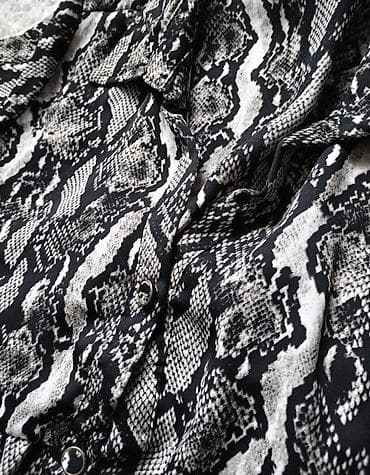 zenske original guess: PIAZA ITALIA kosulja haljina u velicini S/M. Perfektno stanje ☆ Dužina na lalafo.rs — 3 zenske original guess: PIAZA ITALIA kosulja haljina u velicini S/M. Perfektno stanje ☆ Dužina — 3