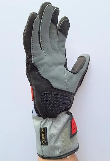 kom sa etiketom: BMW Motorrad moto rukavice sa GORE‑TEX membranom - Originalne BMW at lalafo.rs — 4 kom sa etiketom: BMW Motorrad moto rukavice sa GORE‑TEX membranom - Originalne BMW — 4