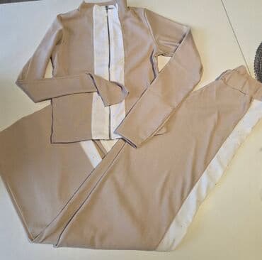 Trenerke sa cirkonima 
Novo!
Velicine: S,M,L,XL
Cena: 2500 din na lalafo.rs Trenerke sa cirkonima 
Novo!
Velicine: S,M,L,XL
Cena: 2500 din