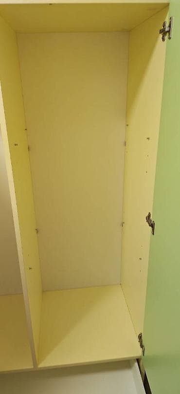Cradles: Dečiji dvokrilni garderober sa motivima pčelice i cveća. Na prodaju at lalafo.rs — 4 Cradles: Dečiji dvokrilni garderober sa motivima pčelice i cveća. Na prodaju — 4