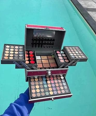 Veliki profesionalni kofer za šminku – komplet više nivoa - Čvrst at lalafo.rs — 2 Veliki profesionalni kofer za šminku – komplet više nivoa - Čvrst — 2