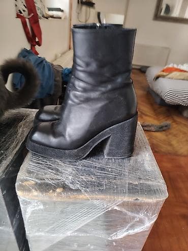 Crne ženske čizme sa blok petom - Materijal: glatka koža (gornjište) at lalafo.rs — 5 Crne ženske čizme sa blok petom - Materijal: glatka koža (gornjište) — 5