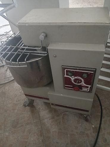 Profesionalna oprema za pekaru/poslastičarnicu – komplet - Spiralni na lalafo.rs — 1 Profesionalna oprema za pekaru/poslastičarnicu – komplet - Spiralni — 1