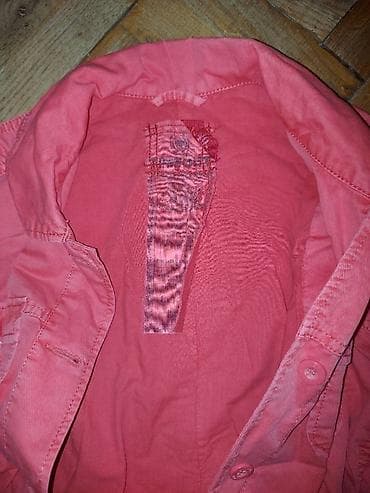 Prodajem mantil- jaknica. Timeout. Veličina 40. Licno preuzimanje na lalafo.rs — 2 Prodajem mantil- jaknica. Timeout. Veličina 40. Licno preuzimanje — 2