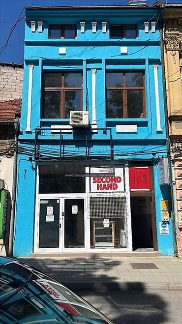 IZDAJE SE LOKAL – CENTAR POŽAREVCA (130 m2) Izdaje se lokal u strogom na lalafo.rs IZDAJE SE LOKAL – CENTAR POŽAREVCA (130 m2) Izdaje se lokal u strogom