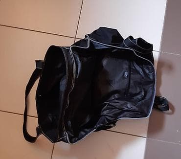 Kipling torba – crna, 43 × 30 × 11 cm, 7 pregrada. - Materijal: lagan na lalafo.rs — 2 Kipling torba – crna, 43 × 30 × 11 cm, 7 pregrada. - Materijal: lagan — 2