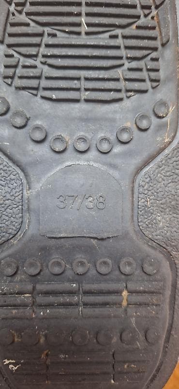 High boots, 38 at lalafo.rs — 7 High boots, 38 — 7