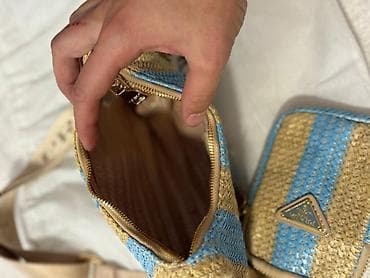 Prada pletena torba sa pratećom mini futrolom - Model: crossbody set at lalafo.rs — 4 Prada pletena torba sa pratećom mini futrolom - Model: crossbody set — 4