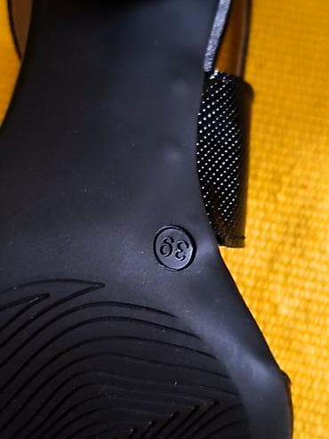 Elegantne ženske sandale na blok štiklu, crne boje. - Dizajn sa na lalafo.rs — 5 Elegantne ženske sandale na blok štiklu, crne boje. - Dizajn sa — 5