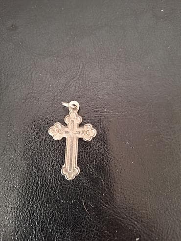 Privezak krst od nerdjajuceg celika, prelep! Dim: 4x2,5cm na lalafo.rs — 2 Privezak krst od nerdjajuceg celika, prelep! Dim: 4x2,5cm — 2