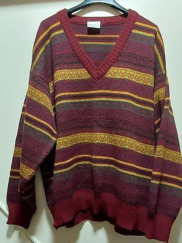 Džemper sa V-izrezom, bogatog žakard uzorka u bordo, oker, zelenim i na lalafo.rs — 1 Džemper sa V-izrezom, bogatog žakard uzorka u bordo, oker, zelenim i — 1