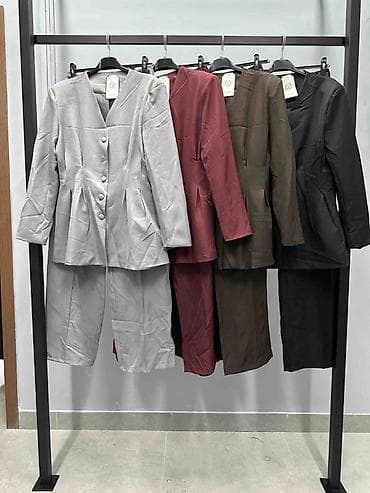 pantalone butiku ali: 💫Ženski dvodelni poslovni komplet – strukirani blejzer i široke na lalafo.rs — 4 pantalone butiku ali: 💫Ženski dvodelni poslovni komplet – strukirani blejzer i široke — 4