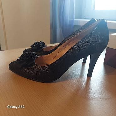 Elegantne ženske salonke na štiklu - Boja: crna, sa diskretnim sjajem na lalafo.rs — 1 Elegantne ženske salonke na štiklu - Boja: crna, sa diskretnim sjajem — 1