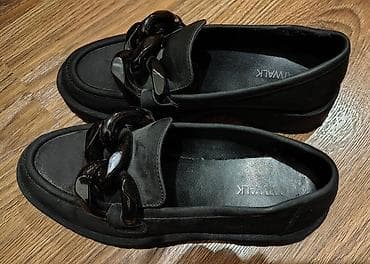 Skoro nove Deichmann mokasine sa debelim djonom i efektnim lancem na lalafo.rs — 1 Skoro nove Deichmann mokasine sa debelim djonom i efektnim lancem — 1