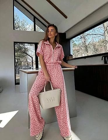 Adidas komplet: 4000 dinara na lalafo.rs Adidas komplet: 4000 dinara