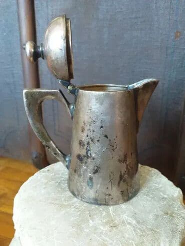 Antique tableware: Posrebrena hotelska posuda za mleko iz 1922-30god. Koristila se u at lalafo.rs — 1 Antique tableware: Posrebrena hotelska posuda za mleko iz 1922-30god. Koristila se u — 1