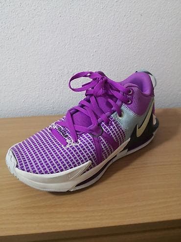 Patike Nike kao nove par puta nošene na lalafo.rs — 5 Patike Nike kao nove par puta nošene — 5