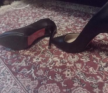 Salonke 37 nošene par puta na lalafo.rs — 3 Salonke 37 nošene par puta — 3